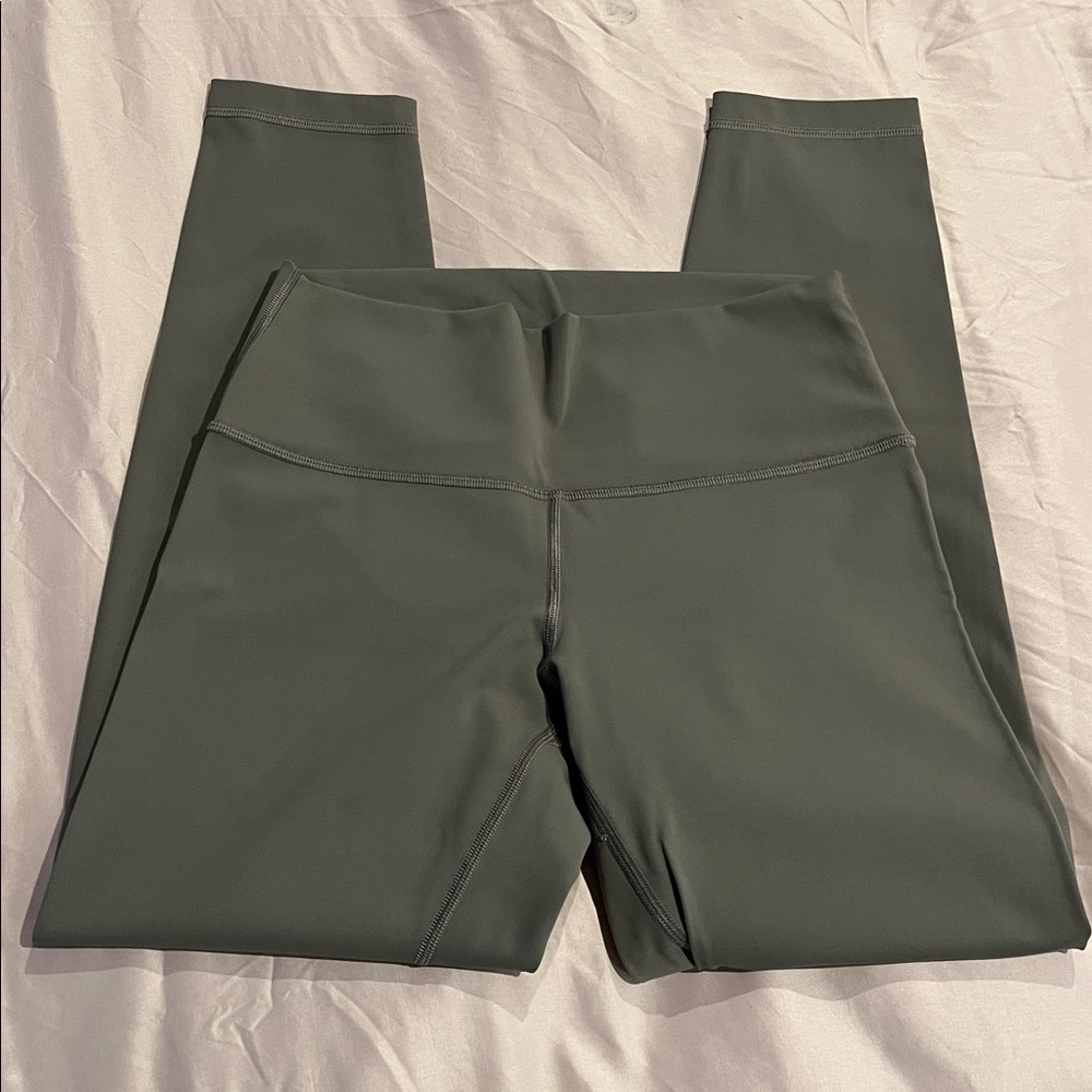 NWOT, Lululemon Wunder Under Hi-Rise 7/8 Tight *25"